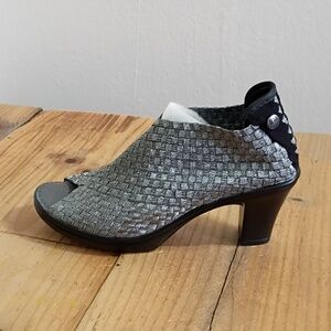 Bernie Mev Claire Silver Woven Open Toe Heels Size 37 NWT US 6.5